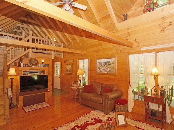 5th image of 366 Floralwood Dr