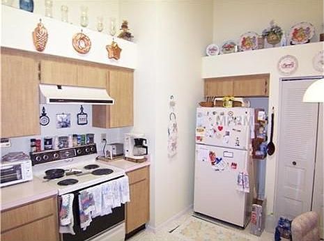 3rd image of 11635 Hidden Hollow Cir