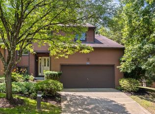 1104 Forest Edge Ct, Wexford, PA