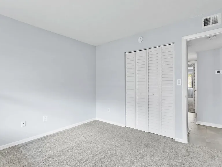 4920 Locust St NE #115 — Photo 16