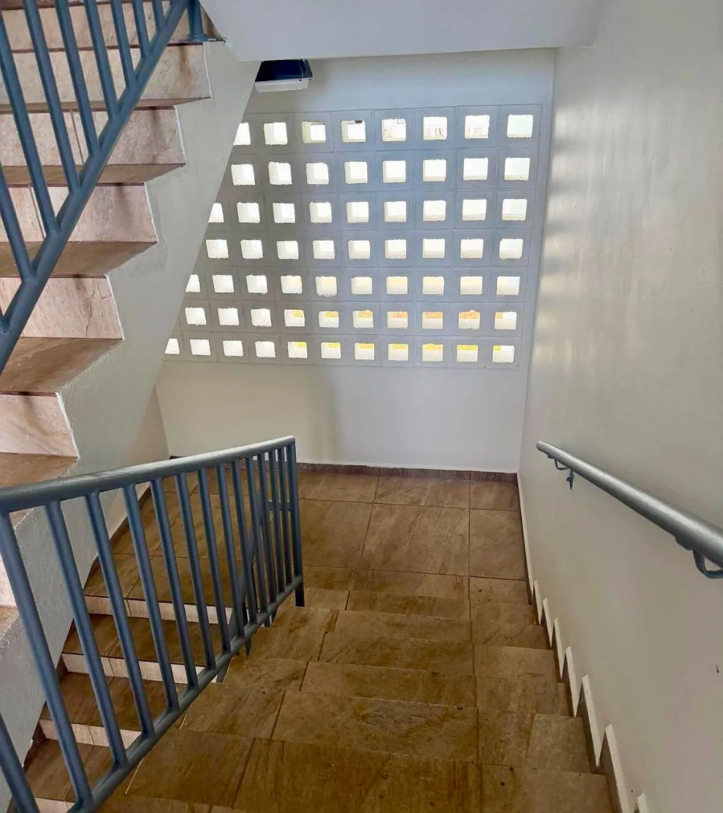 1 bed, 1.0 bath, 700 sqft, $1,200 — Photo 3