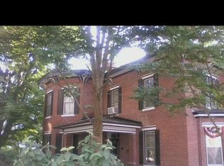 1030 Franklin St, Carlyle, IL