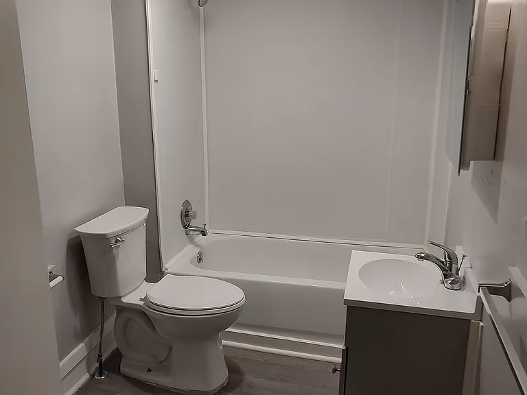 141 E College Ave — Photo 12