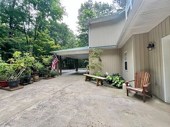 5th image of 3659 Pea Ridge Rd