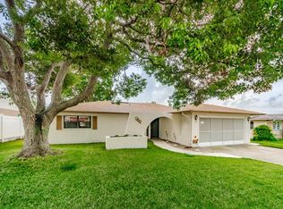 8855 Andros Ln, Port Richey, FL 34668