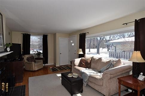 2nd image of 4863 N Lydell Ave