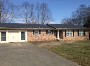 802 3rd St, Lawrenceburg, TN 38464