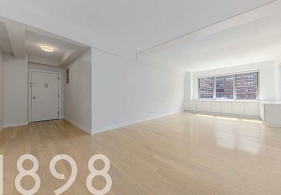3rd image of 245 E 80th St #2FG