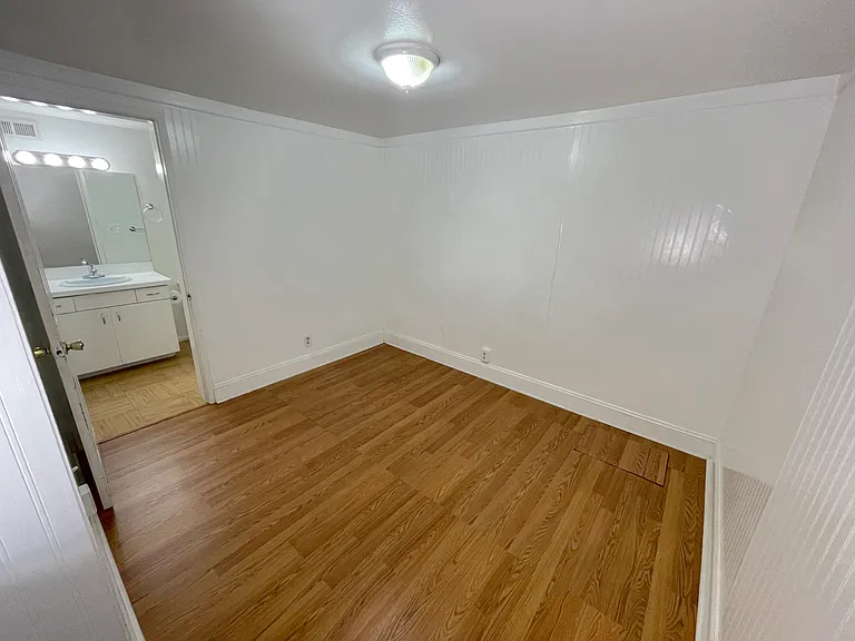 31494 West St #B — Photo 9