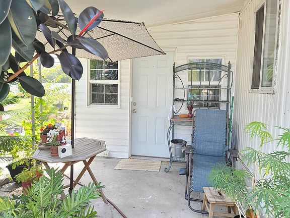 2nd image of 6 Sophie Ave
