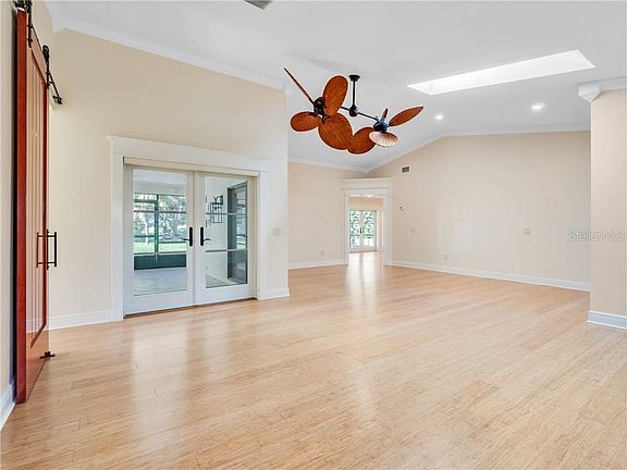 5th image of 7659 Pinemount Dr