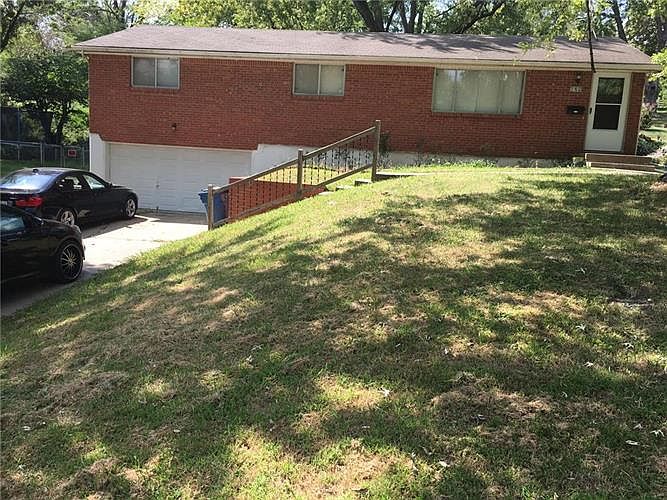 1st image of 624 N Grover St
