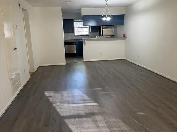 4031 Briarglen Dr #1, Dickinson, TX 77539