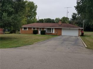 3393 Claydor Dr, Dayton, OH 45431