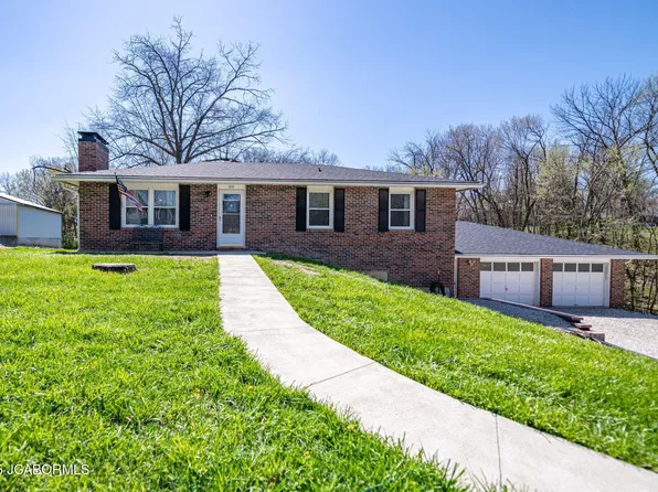 211 Partridge Ln, Holts Summit, MO 65043
