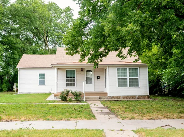 120 E 15th St, Junction City, KS 66441