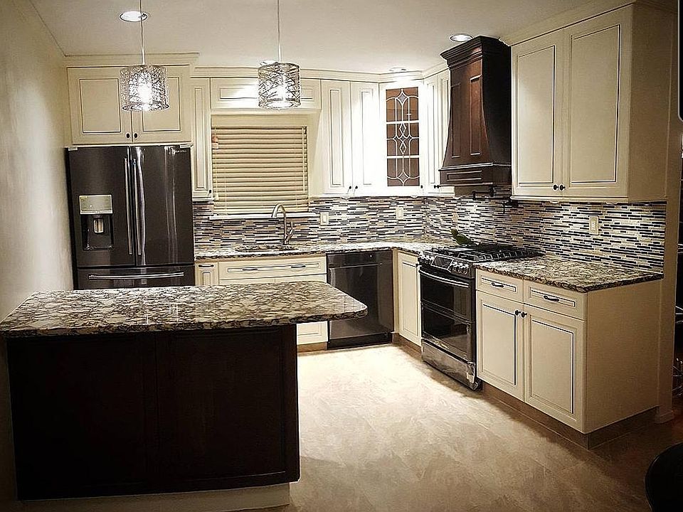 1st image of 16 Dorit Ct