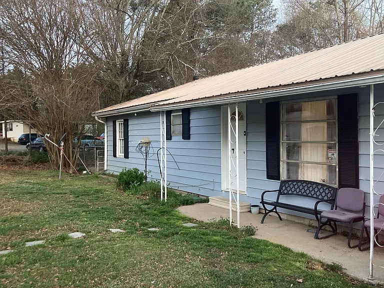 Coker Dr — Photo 9