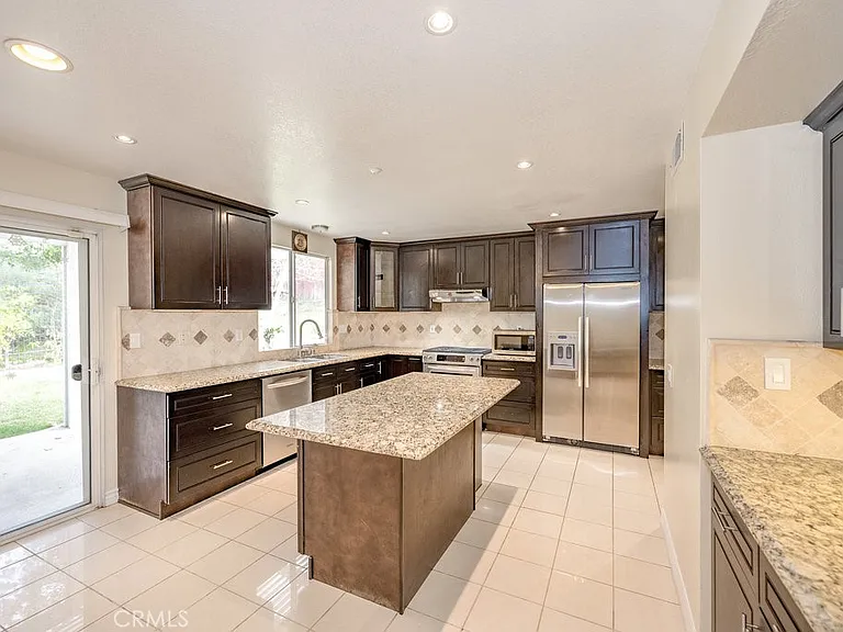 12200 Crest Ave — Photo 7