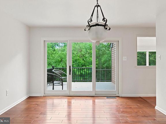 4th image of 84 Skoures Ln