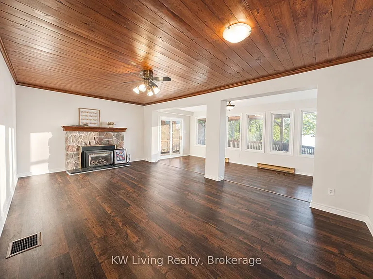 127 Lake Dr N — Photo 26