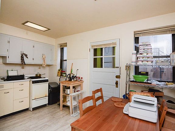 2nd image of 2129 N Mozart St Unit 2
