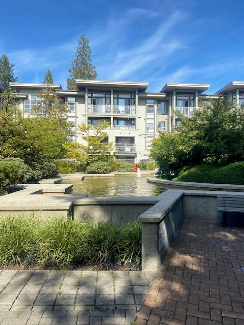 2 bed, 850 sqft, $2,600 — Photo 2