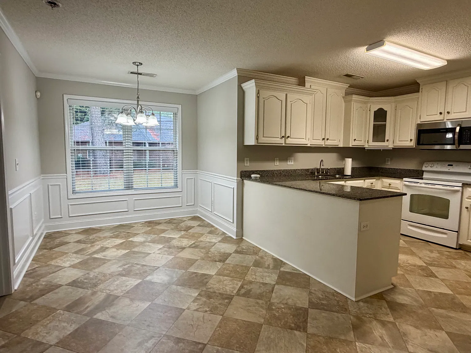 Beacon Dr, Sumter — Photo 4
