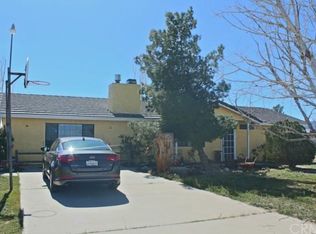 4637 Luna Rd, Phelan, CA 92371