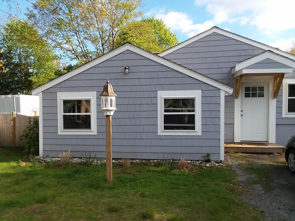 2 bedroom cottage near Narrow River