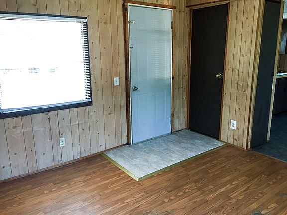 5th image of 111 N Charlton Ave Lot 6