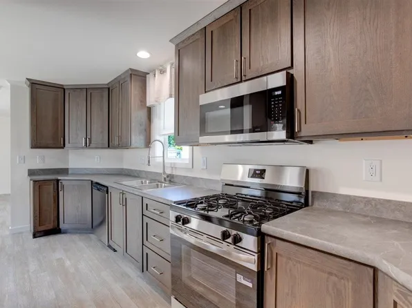 3003 Wilson St #19, Menomonie, WI 54751