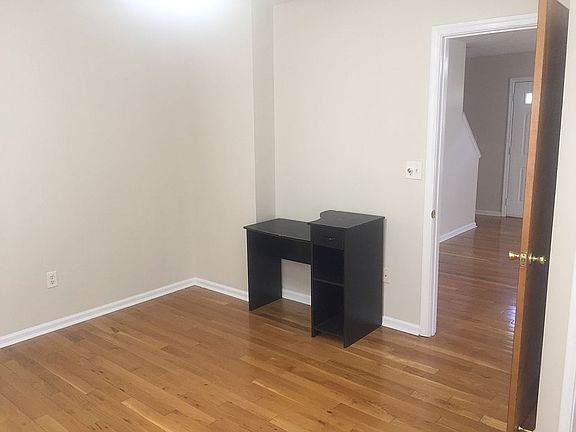 2nd 1st Floor bedroom