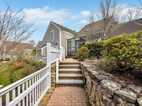 10 Lanyard Way #7239 D, Mashpee, MA 02649