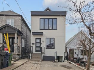 18 Harlton Cres, Toronto, ON M6M 1L1