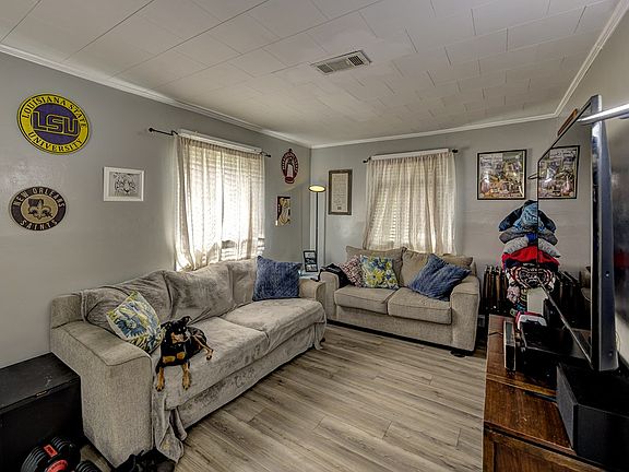4th image of 1629 Broadhill Dr