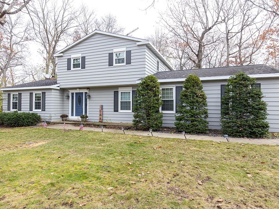 1st image of 2463 Burnwood Dr