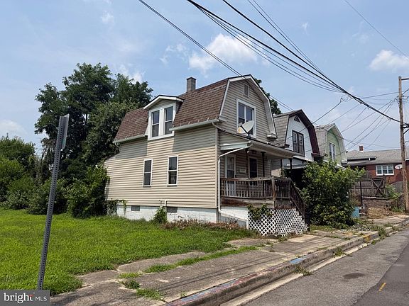 2nd image of 313 S Cedar St