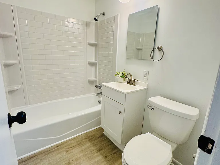 1216 W Leigh St — Photo 12