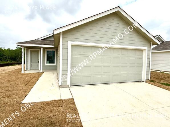 14741 Onyx Pl, Elmendorf, TX 78112