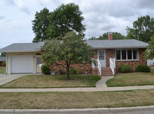 806 East Street, Bottineau, ND 58318