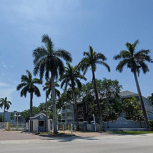 Le Club has strict front gate security