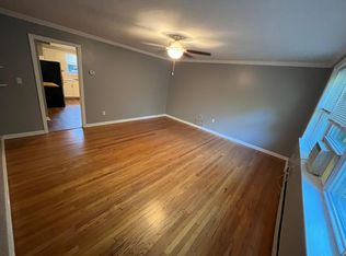 49 Grasslands Rd FLOOR 1, Valhalla, NY 10595