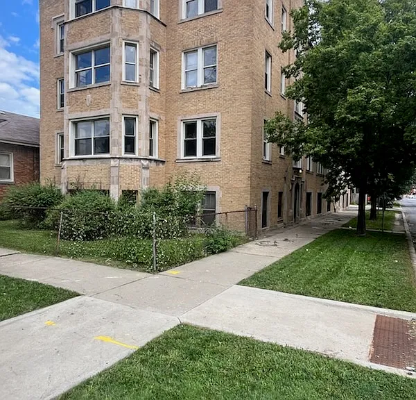 1248 W 83rd St — Photo 1