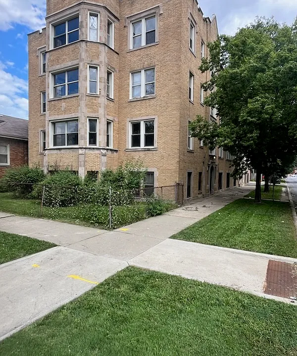 1248 W 83rd St