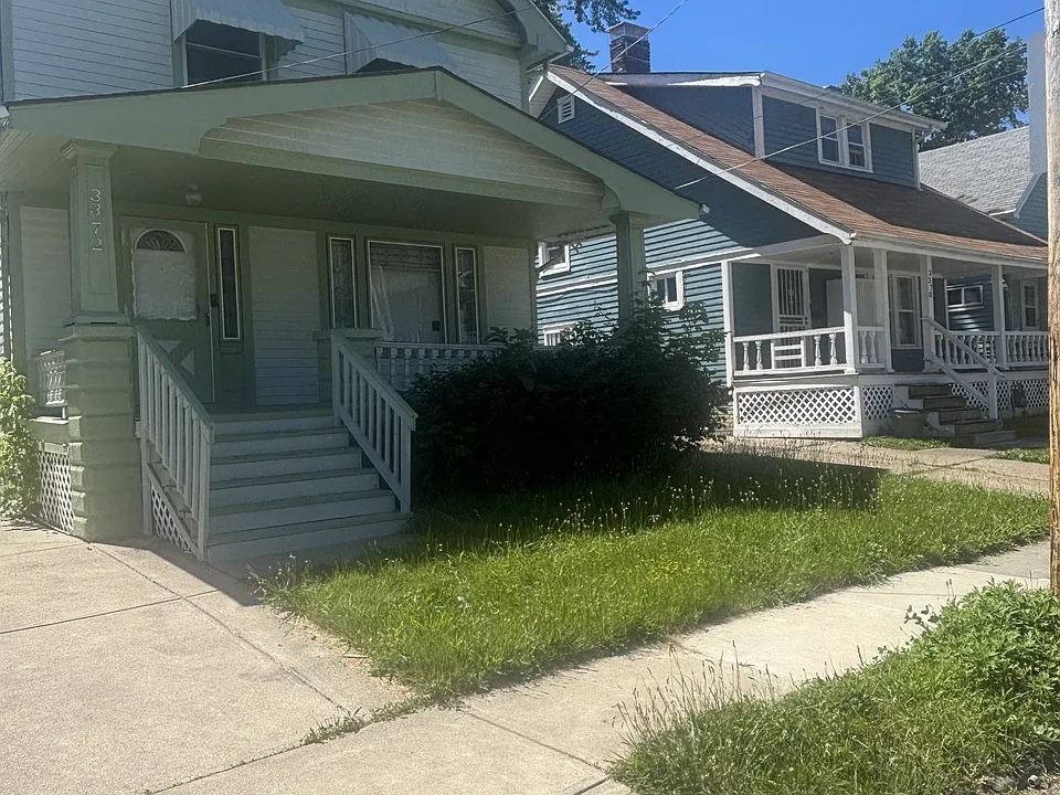3372 W 90th St