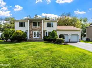 24 Eastwood Blvd, Manalapan, NJ