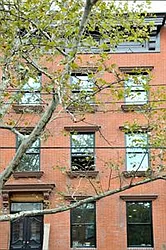 150 Nelson Street in Carroll Gardens