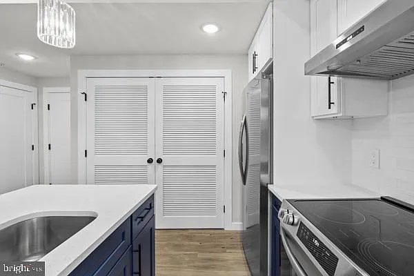 2 bed, 1.0 bath, 725 sqft, $1,800 — Photo 3