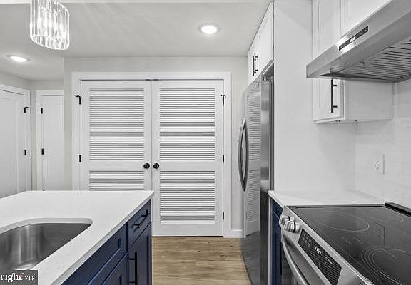 3rd image of 871 N Preston St #4